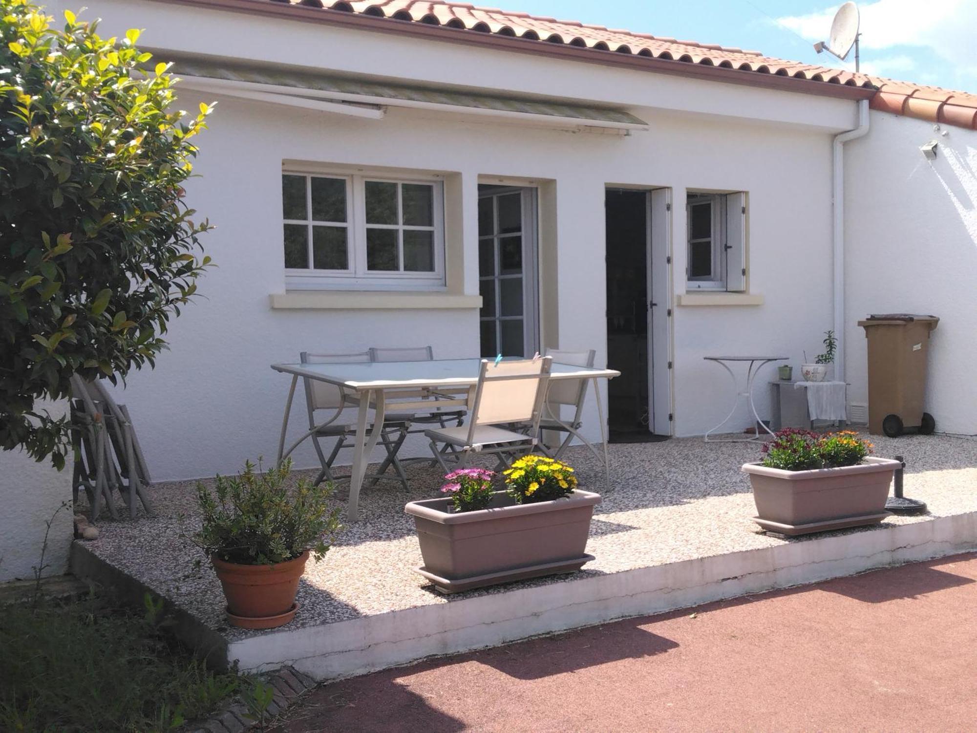Villa Familly Avrillé Exterior foto